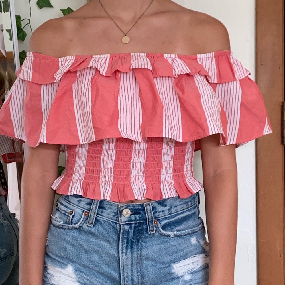 American Eagle off the shoulder shirt